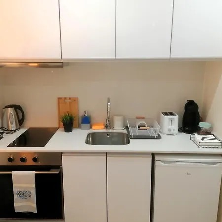 Apartamento Feel Porto in Bolhão Historic Center - Metro at the Door - Fast Wi-Fi - Equipped Kitchen